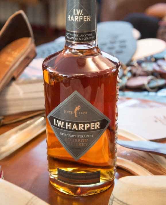 I.W. Harper KY Straight Bourbon